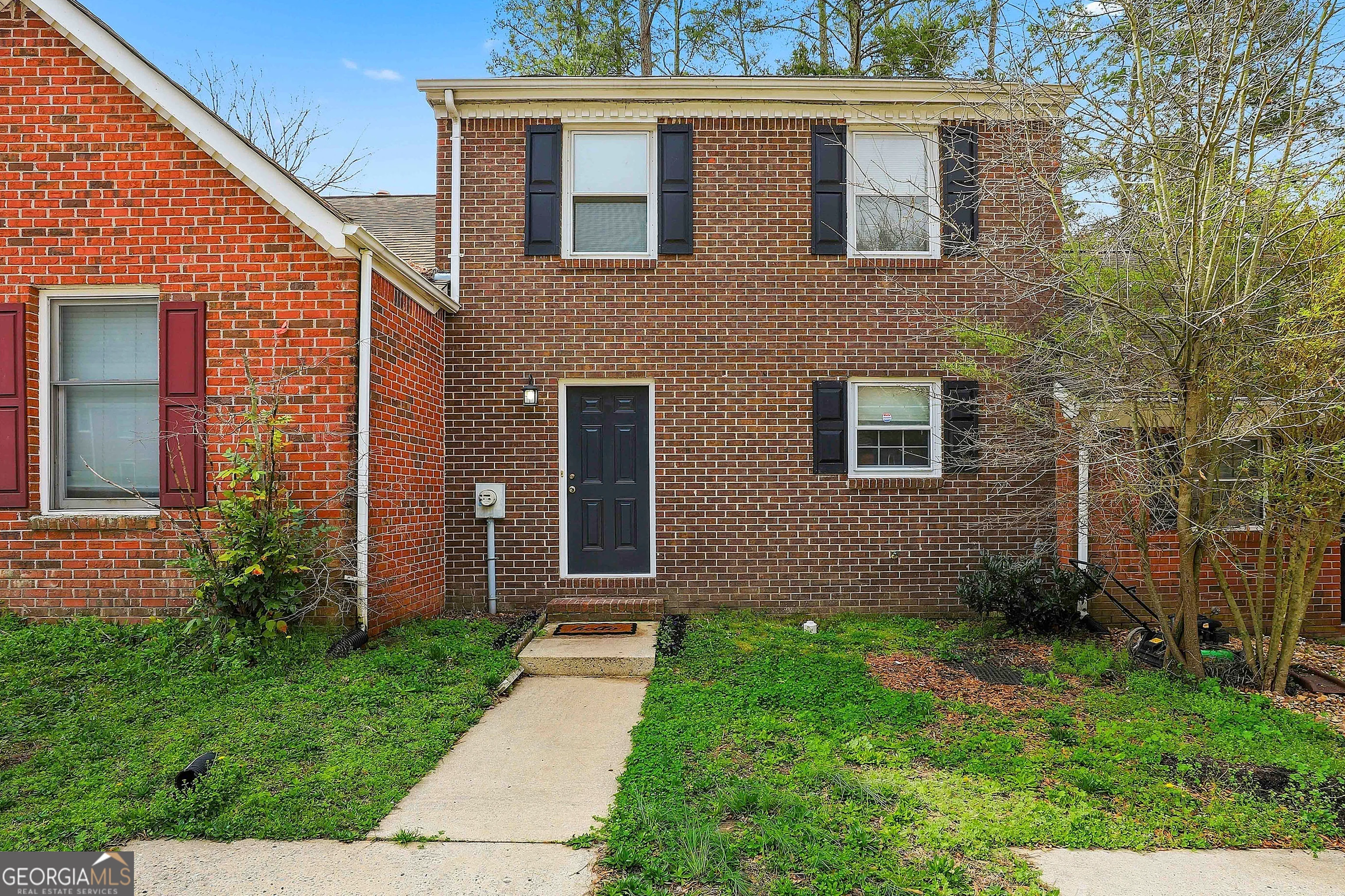 155 Williamsburg Way