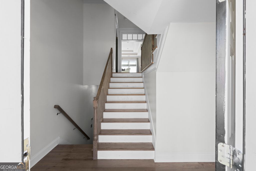 Photo of 1165 Laurel Place SE, Smyrna, GA 30080 (MLS # 10691210)