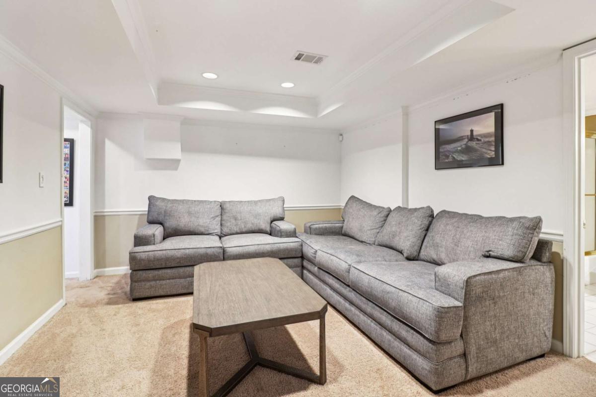 Mid Broadwell Trace - Residential