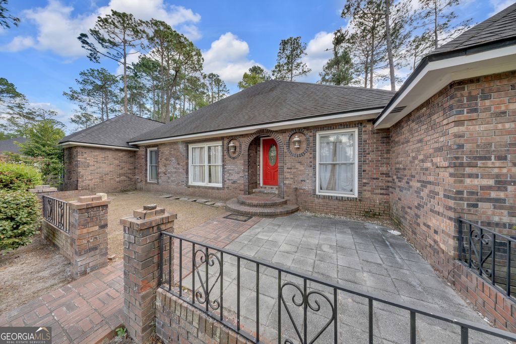 Photo of 1304 Shawnee Drive, Waycross, GA 31501 (MLS # 10774753)