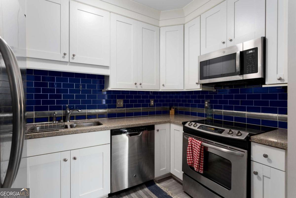 1421 Peachtree ST NE 401