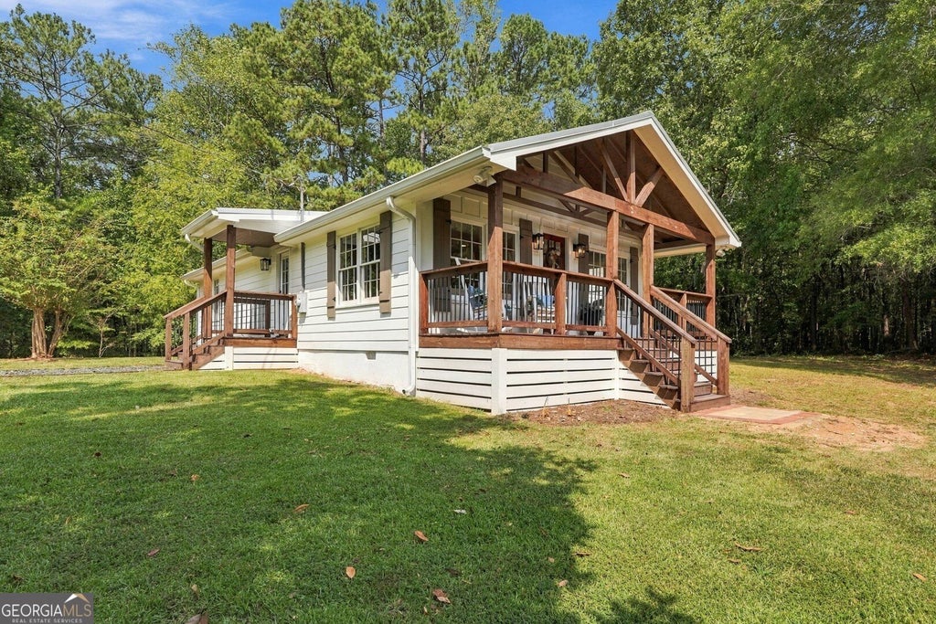 Photo of 505 Cedar Creek Road NW, Cartersville, GA 30121 (MLS # 10848017)