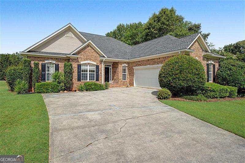 Photo of 118 Jasmine Way, Carrollton, GA 30180 (MLS # 10813384)
