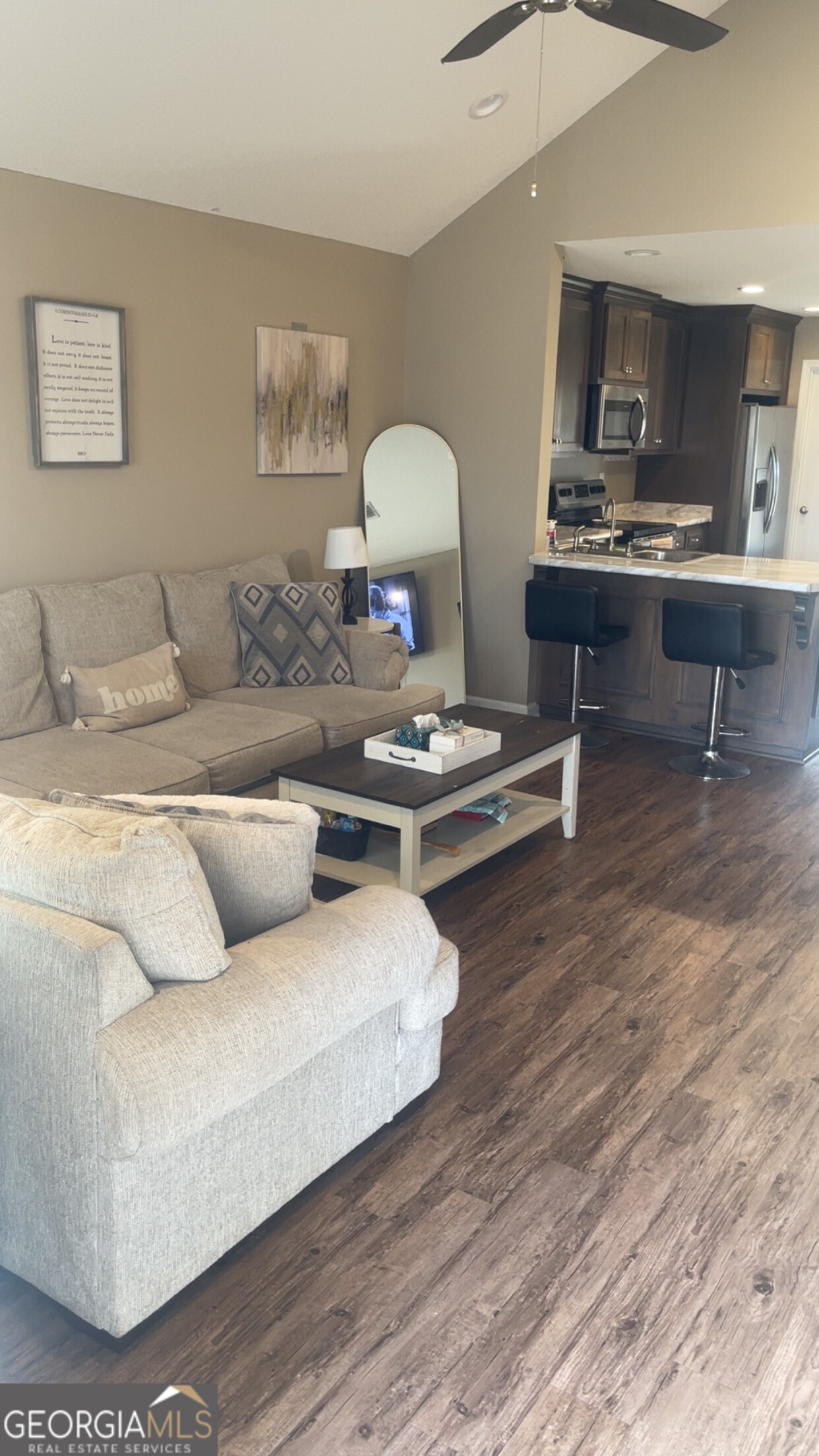 1518 San Bernardino WAY