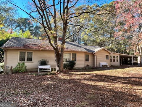 A home in Fairburn