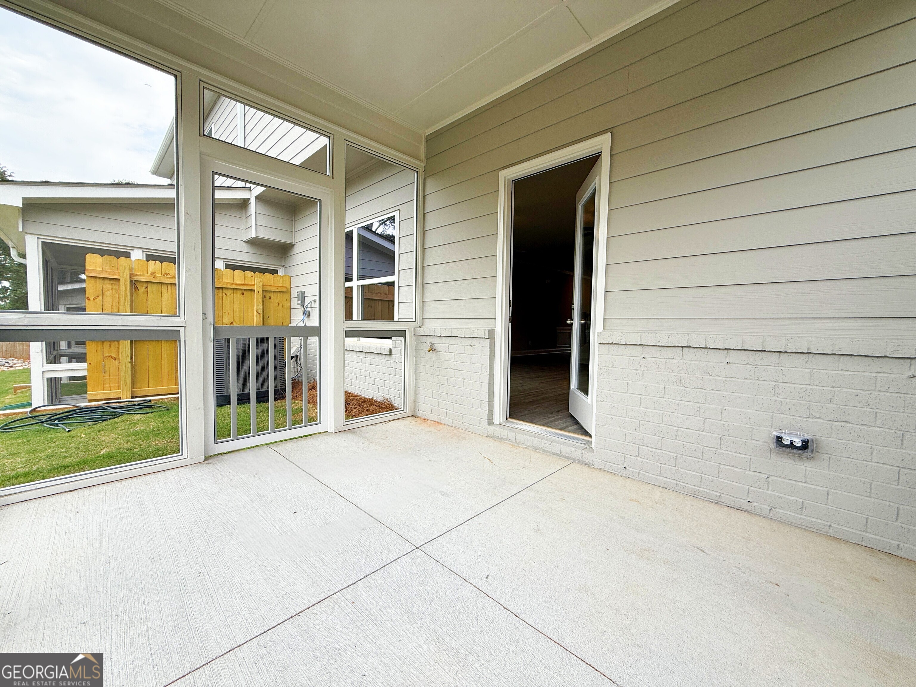 1237 Fern Ridge CT 18