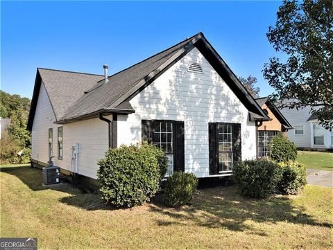 690 Avalon Forest Drive, Lawrenceville, GA 30044 - #: 10473992