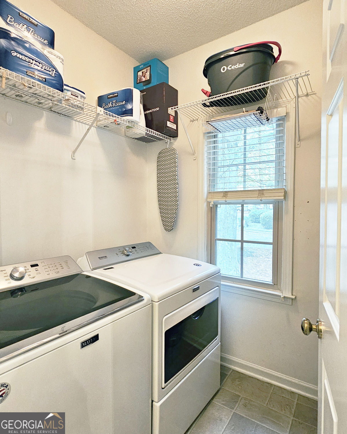 Roswell, Georgia 30075, United States, 4 Bedrooms Bedrooms, ,4 BathroomsBathrooms,Residential,Active,236639