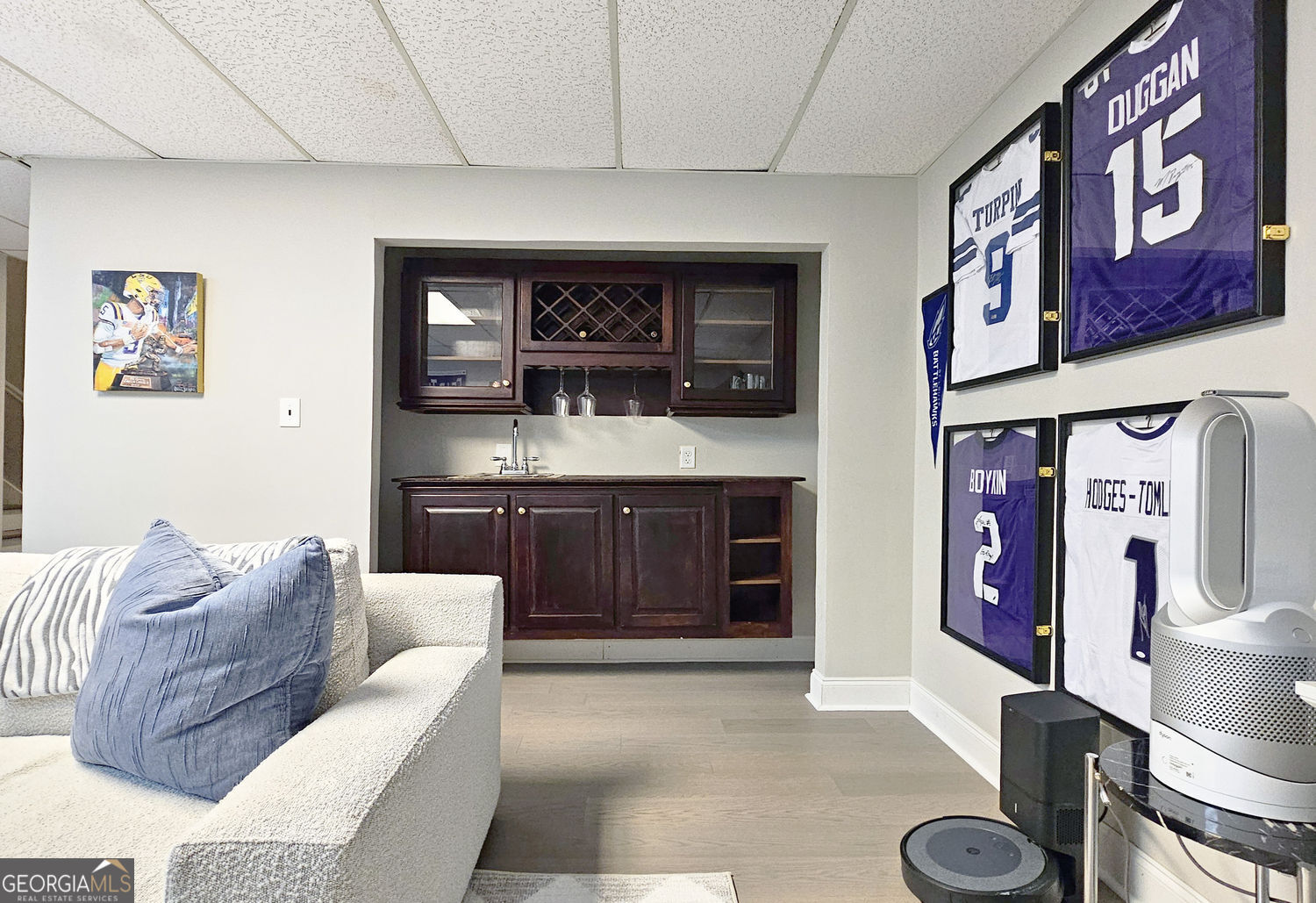 Roswell, Georgia 30075, United States, 4 Bedrooms Bedrooms, ,4 BathroomsBathrooms,Residential,Active,236639