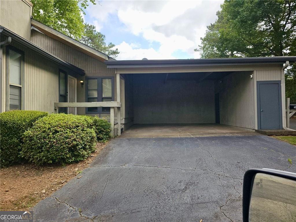 5025 Highland Club DR