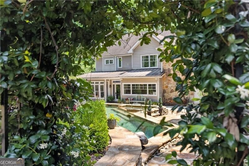 625 Willeo Rd, Roswell, GA, 30075, USA, 7 Bedrooms Bedrooms, ,7 BathroomsBathrooms,Residential,Active,625 Willeo Rd,10786013