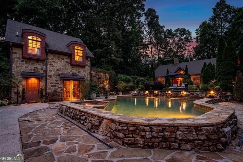 625 Willeo Rd, Roswell, GA, 30075, USA, 7 Bedrooms Bedrooms, ,7 BathroomsBathrooms,Residential,Active,625 Willeo Rd,10786013