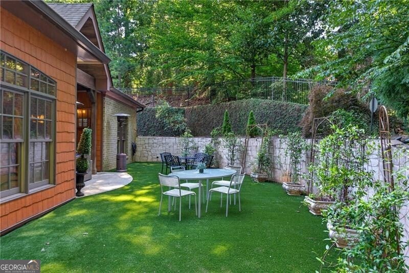 625 Willeo Rd, Roswell, GA, 30075, USA, 7 Bedrooms Bedrooms, ,7 BathroomsBathrooms,Residential,Active,625 Willeo Rd,10786013