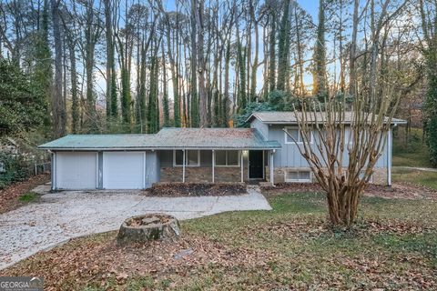 Photo of 2410 Ridgeway Drive, Doraville, GA 30360 (MLS # 10649797)
