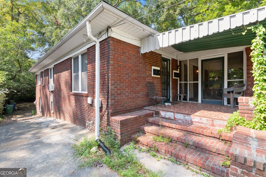 Photo of 1141 Rosedale Drive NE, Atlanta, GA 30306 (MLS # 10834482)