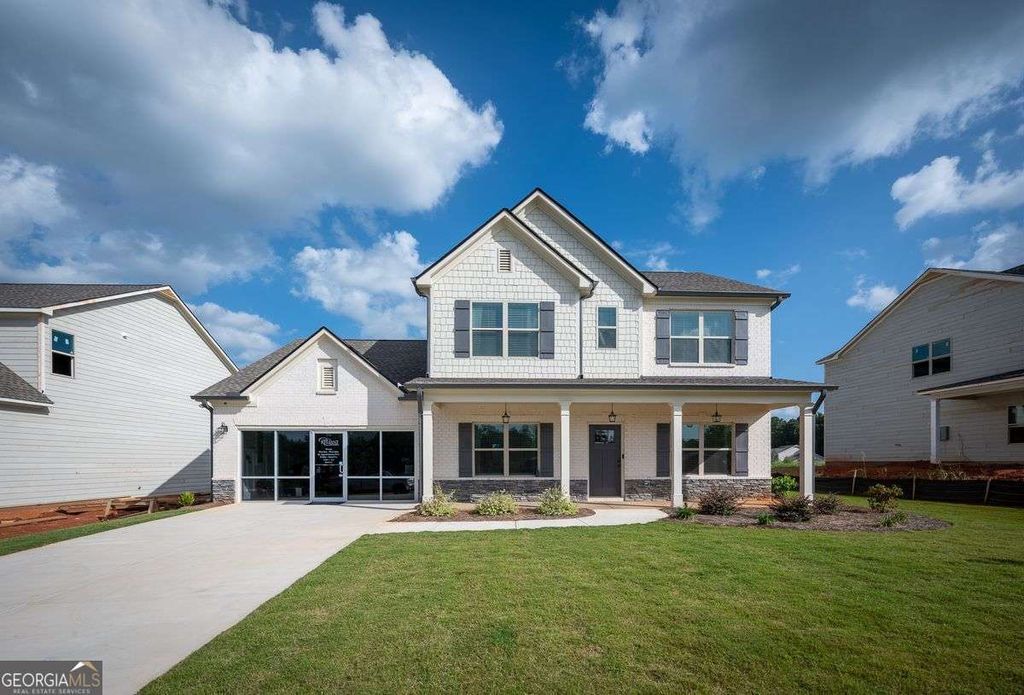Photo of 560 Calgary Downs Drive, Winder, GA 30680 (MLS # 10630266)