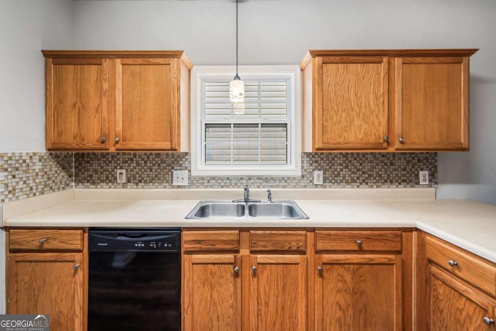 Photo of 82 Brookvalley Court W, Dallas, GA 30157 (MLS # 10686841)