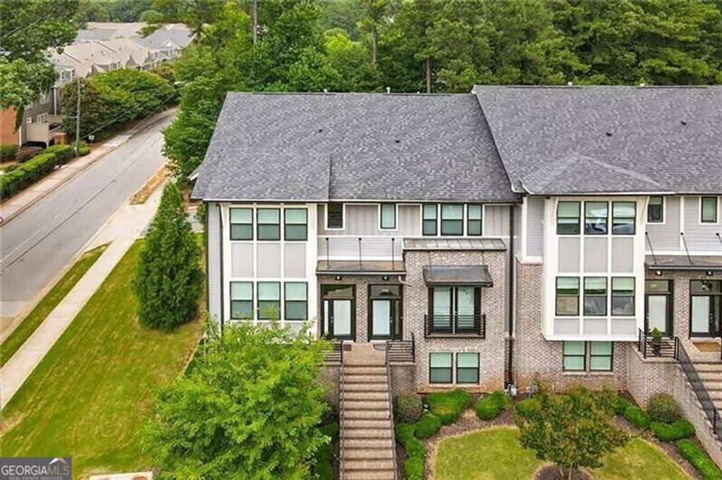 Photo of 3571 Blair Circle NE, Atlanta, GA 30319 (MLS # 10759930)