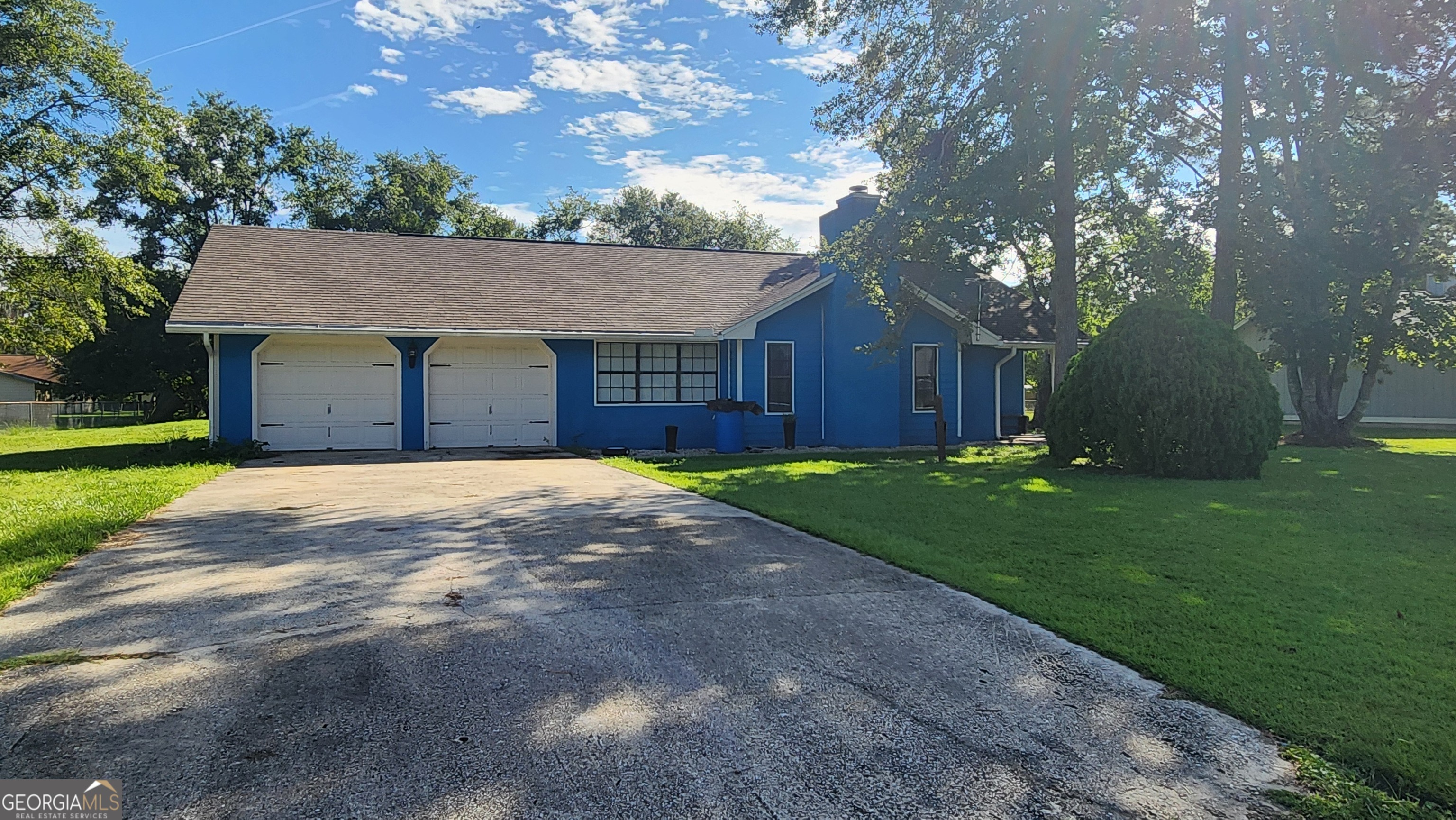 We are looking for responsible and friendly tenants to fill our homes. We offer monthly discounts to all tenants who pay early or on time. Your $2000.00 rent is discounted to $1900.00 when you pay on time or early each month. (on or before the 3rd of each month) Come See Our Community - We're Confident You'll Like Living Here!!! Welcome to this charming 1443 square foot home in Woodbine, GA! Built in 1987, this cozy house boasts 3 bedrooms and 2 bathrooms, perfect for anyone looking for a comfortable living space. The spacious living room features a beautiful fireplace, ideal for cozy nights in during the cooler months. The dining room and breakfast nook provide plenty of space for entertaining guests or enjoying a quiet meal at home. The kitchen is a cute galley kitchen that comes with stainless steel appliances including a side by side refrigerator, range, and dishwasher. The large laundry room and 2 car garage offer convenience and ample storage space. The air conditioner ensures a comfortable environment year-round, while the washer dryer hookups make laundry a breeze. Pets are allowed in this home, making it the perfect place for animal lovers to call their own. Smoking is not allowed on the premises, ensuring a clean and healthy living environment for all residents. Don't miss out on the opportunity to make this lovely house your new home. With its convenient location in Woodbine, GA and all of its wonderful features, this property won't last long. Schedule a showing today and see for yourself all that this home has to offer!