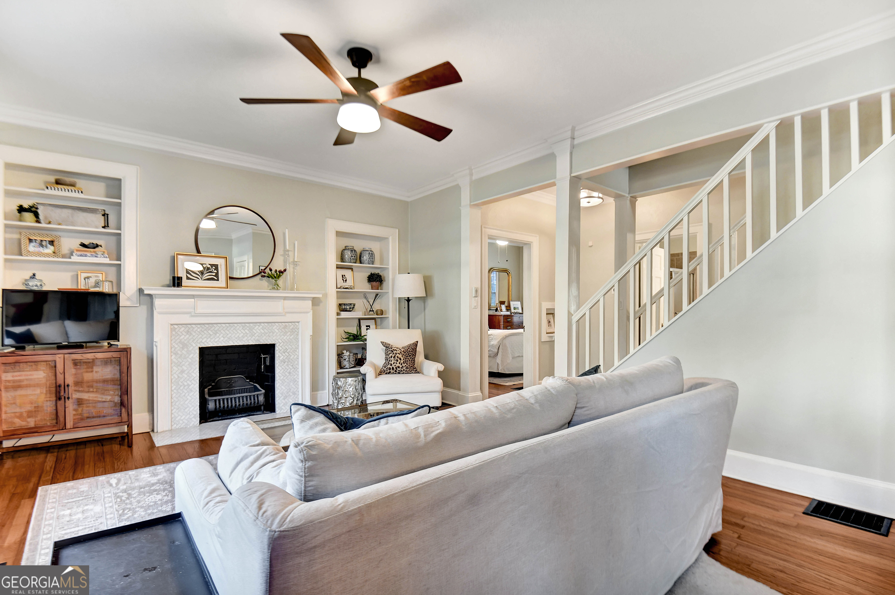 570 Southview DR