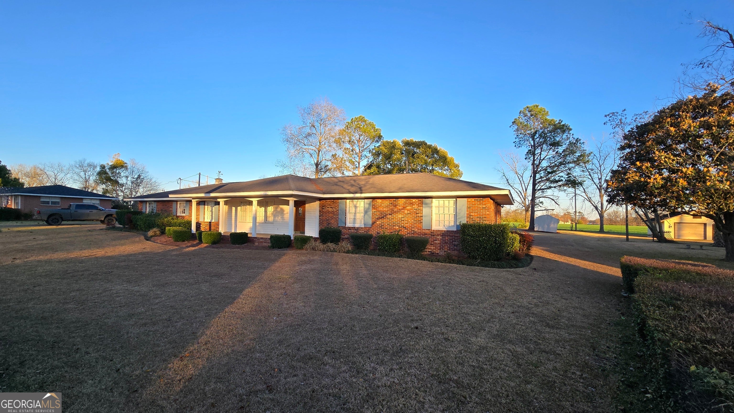 105 Rosemont RD