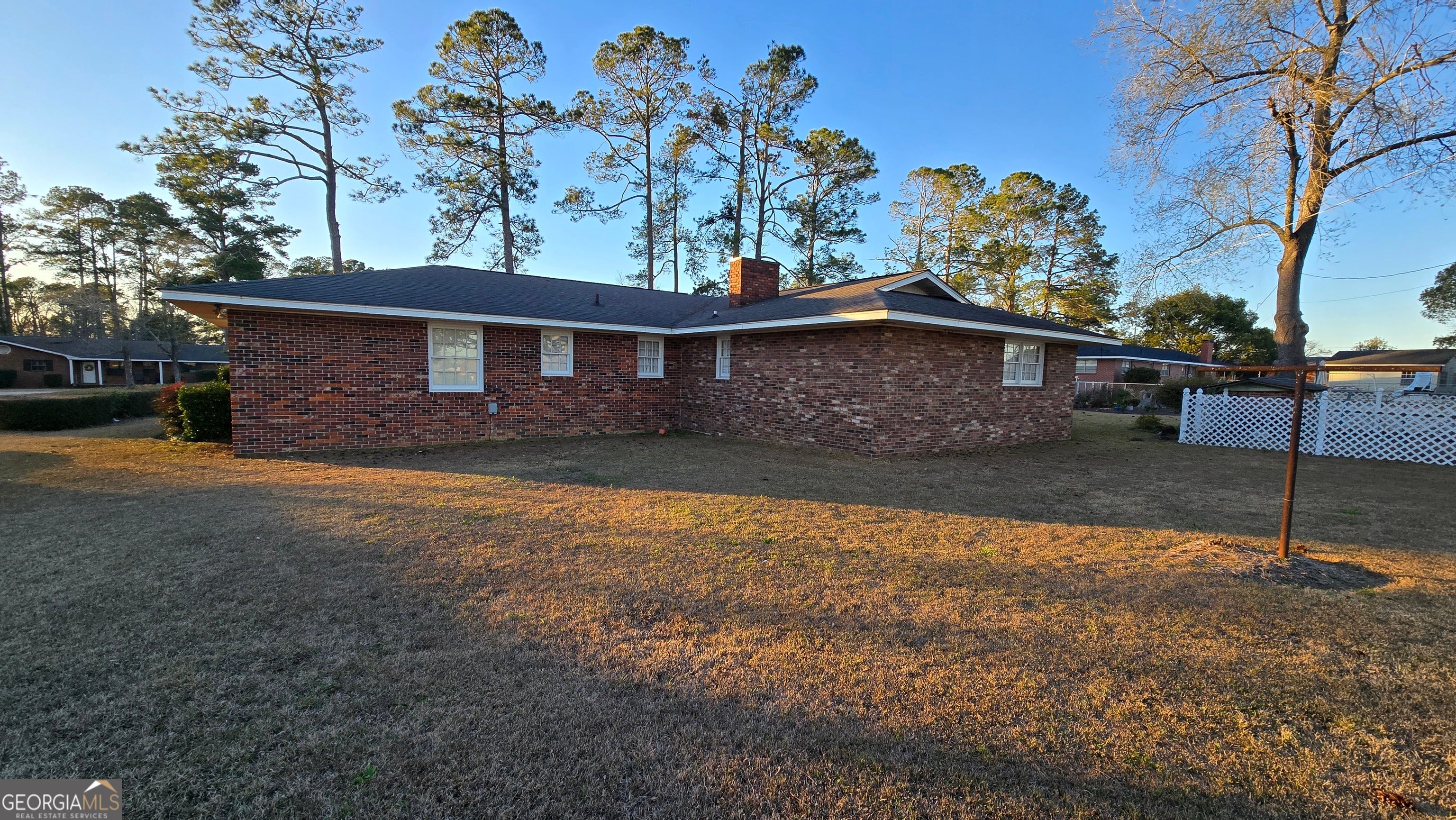 105 Rosemont RD