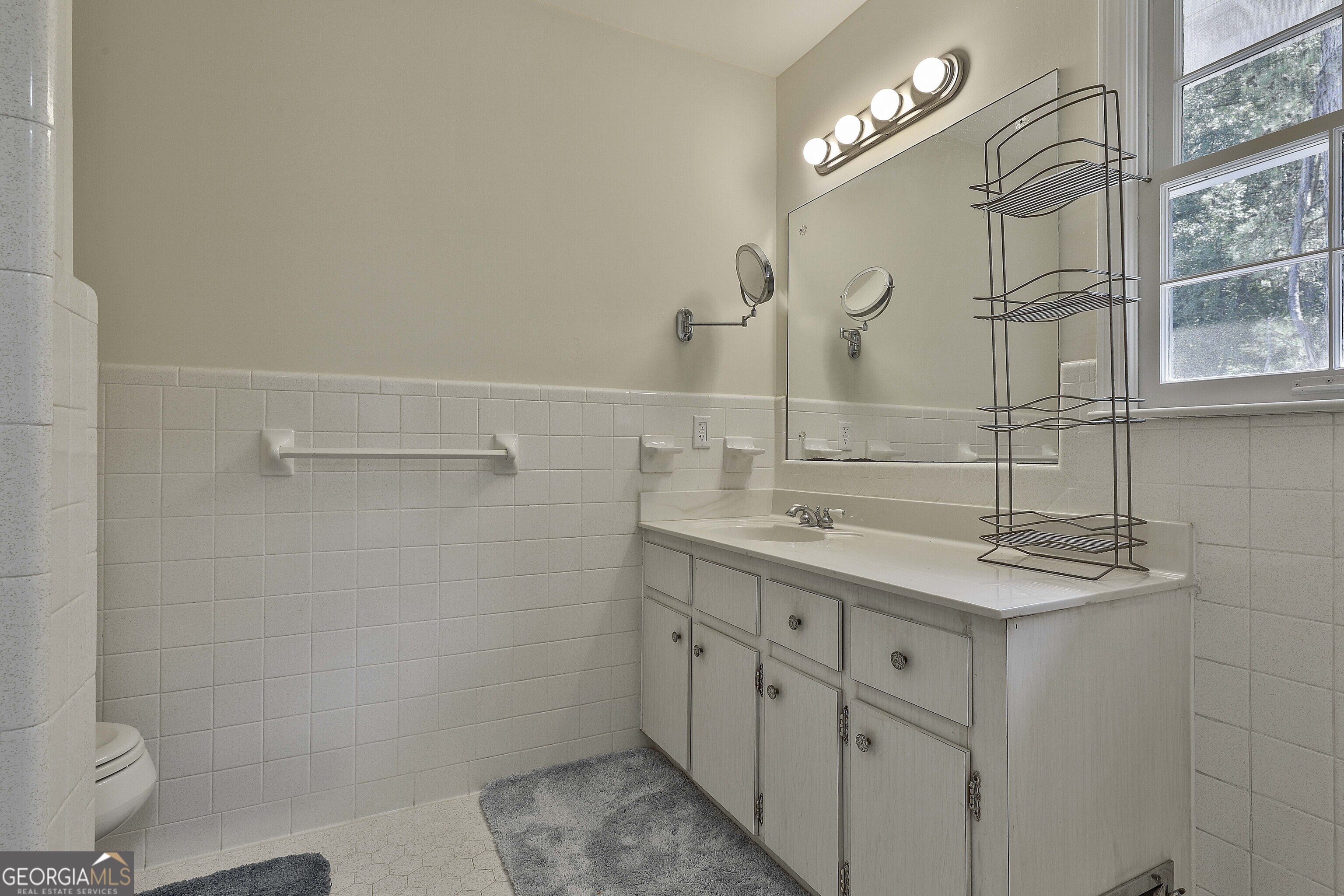 Tuxedo Estates - Residential