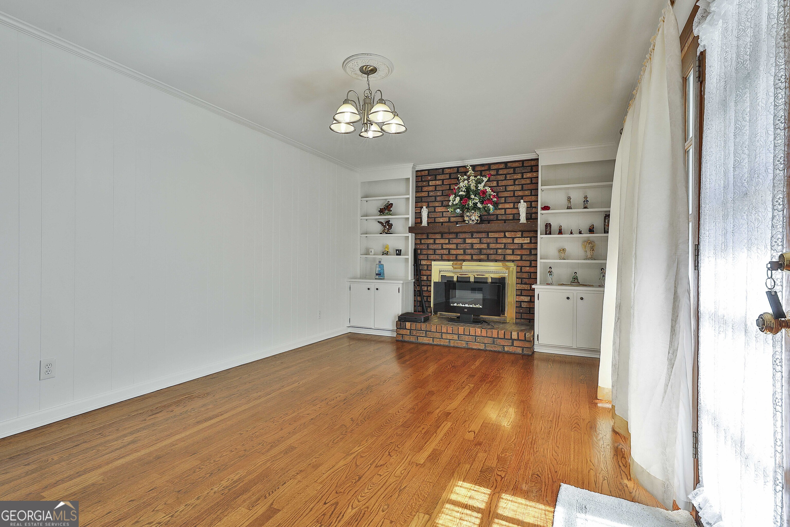 Tuxedo Estates - Residential