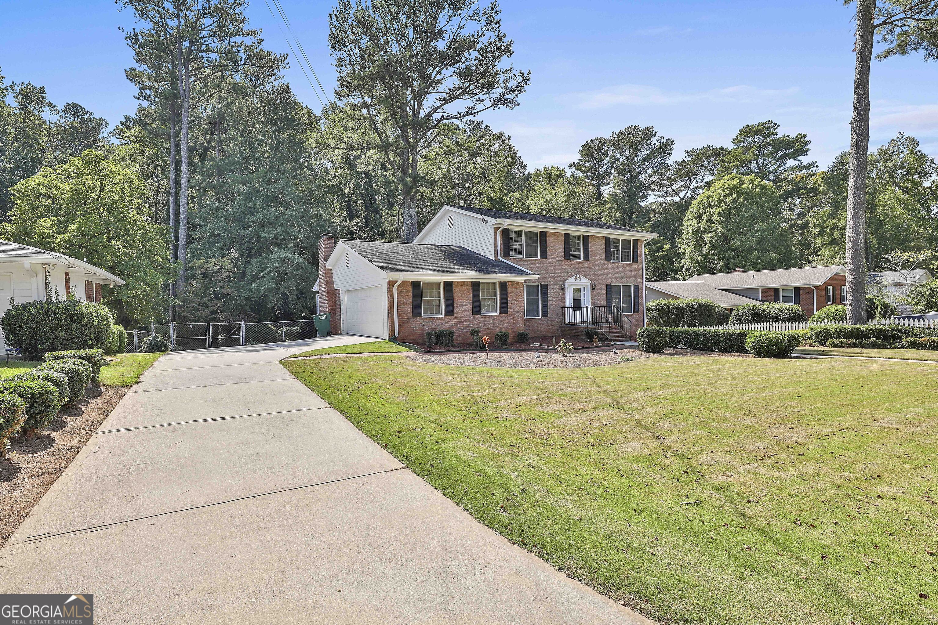 Tuxedo Estates - Residential