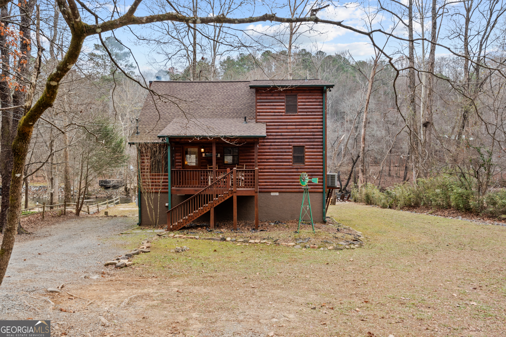 823 Centergate DR