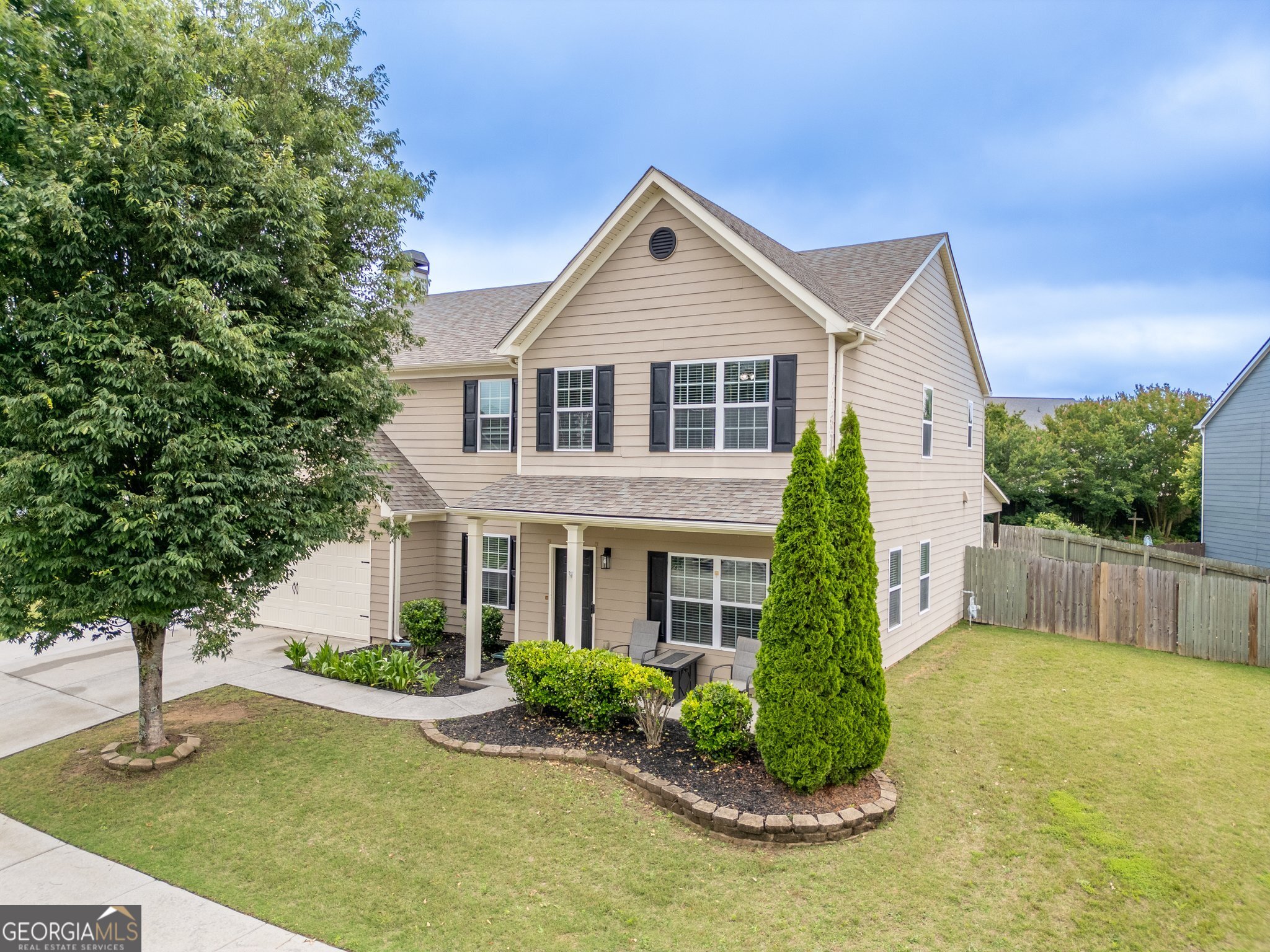 1208 LOOWIT FALLS CT