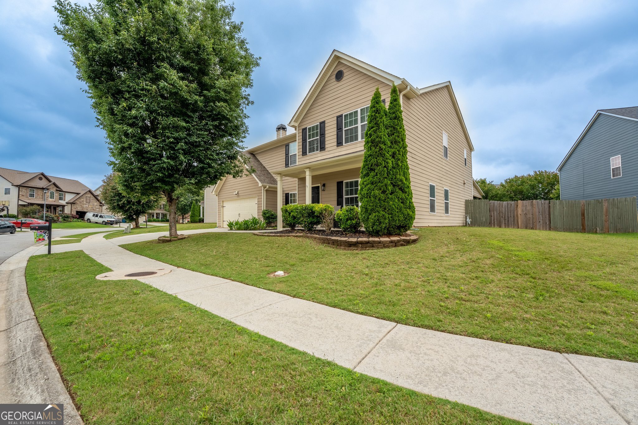 1208 LOOWIT FALLS CT