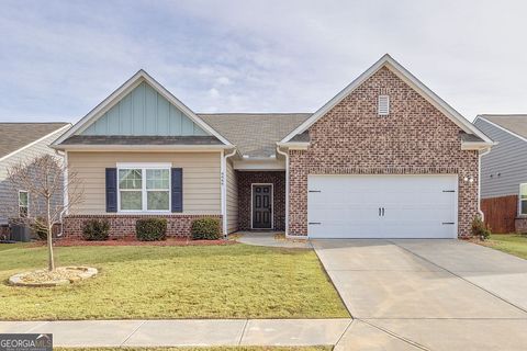 Photo of 4444 Kendrick Circle, Loganville, GA 30052 (MLS # 10658758)