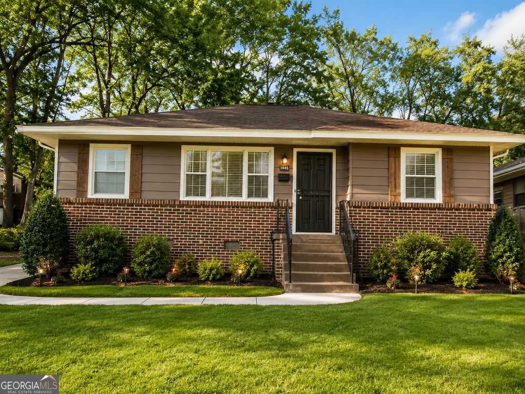 Photo of 1165 Mobile Street NW, Atlanta, GA 30314 (MLS # 10771236)