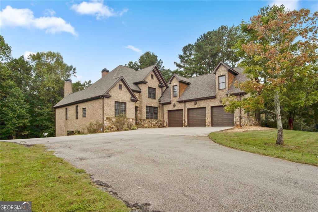 4387 Old Fairburn