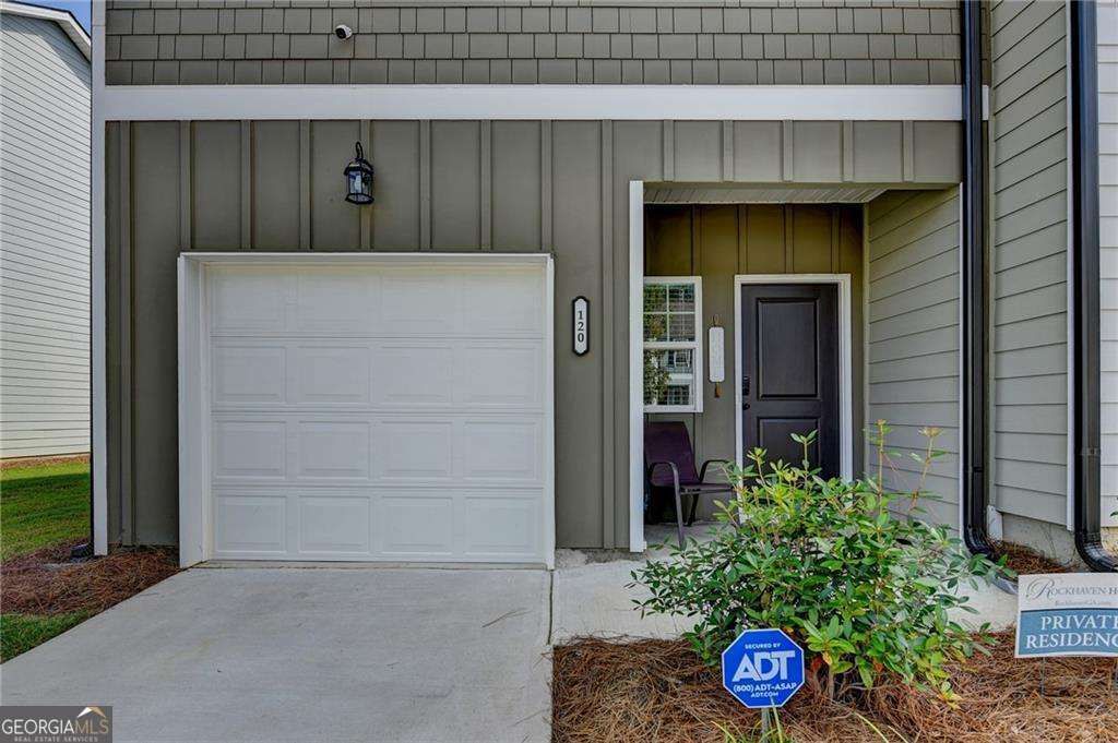 Photo of 120 Buckingham Lane, Hoschton, GA 30548 (MLS # 10755785)