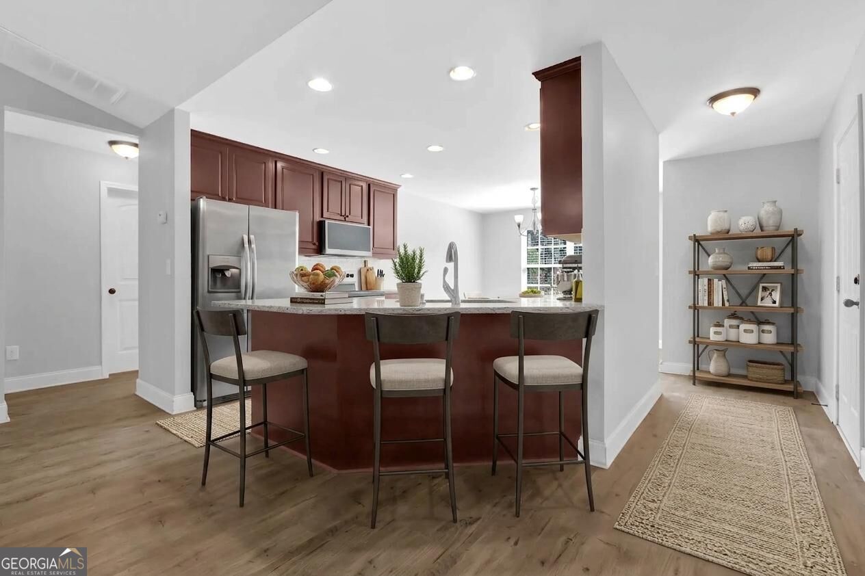3710 Silver Hill CIR