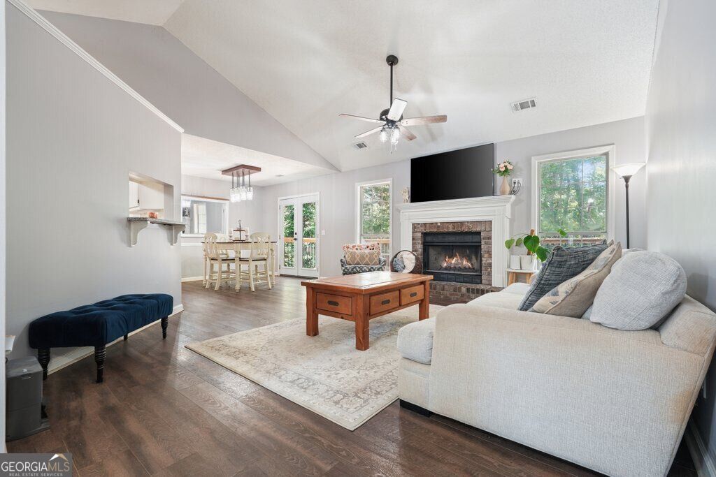 1372 Towne Harbor TRL