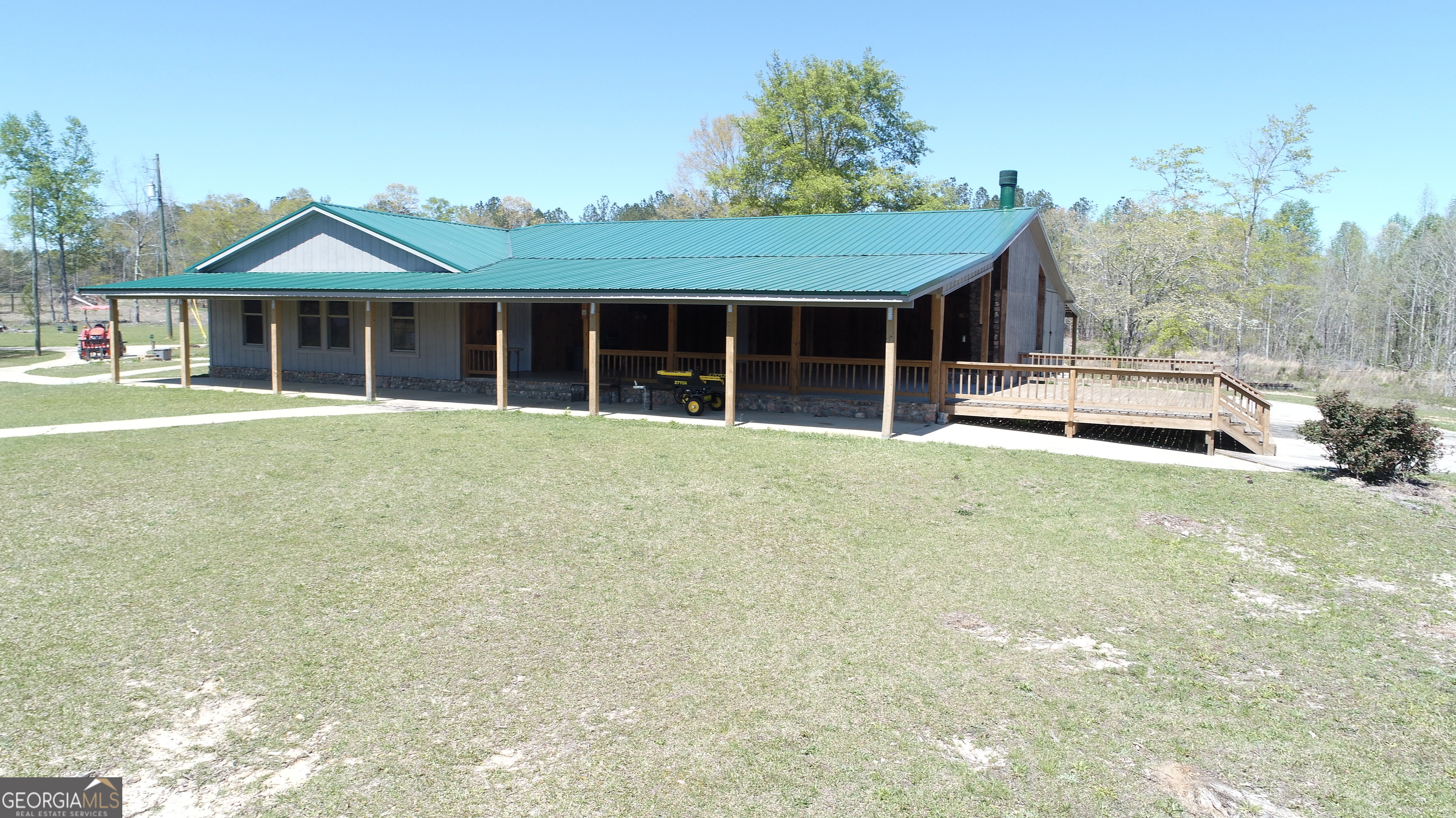 2211 Allie RD