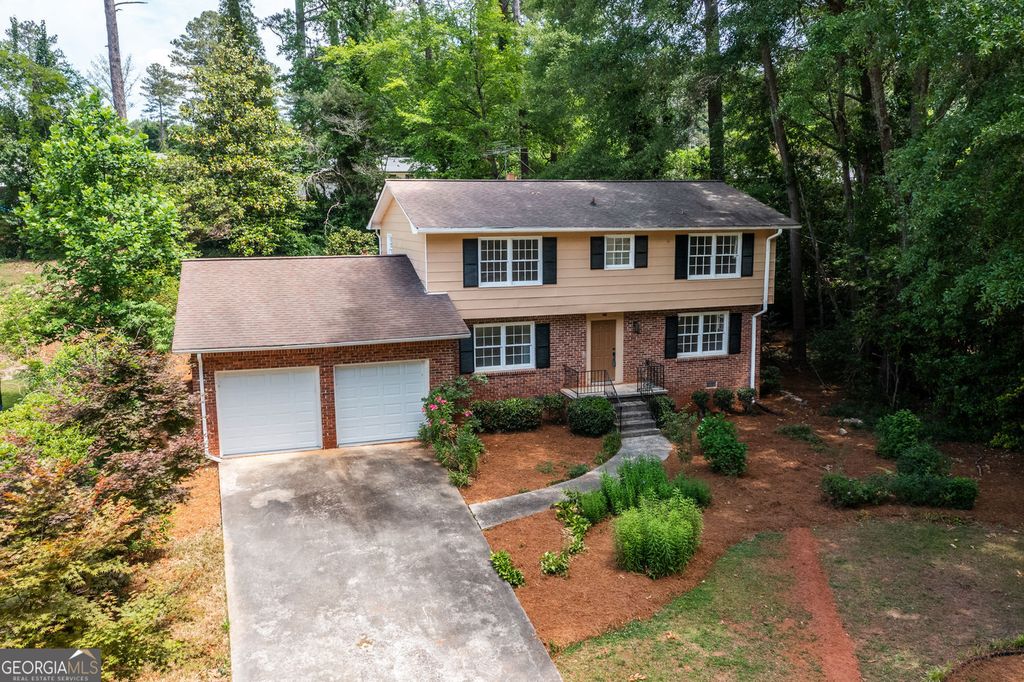 Photo of 4132 Rue Saint Germain, Stone Mountain, GA 30083 (MLS # 10769598)