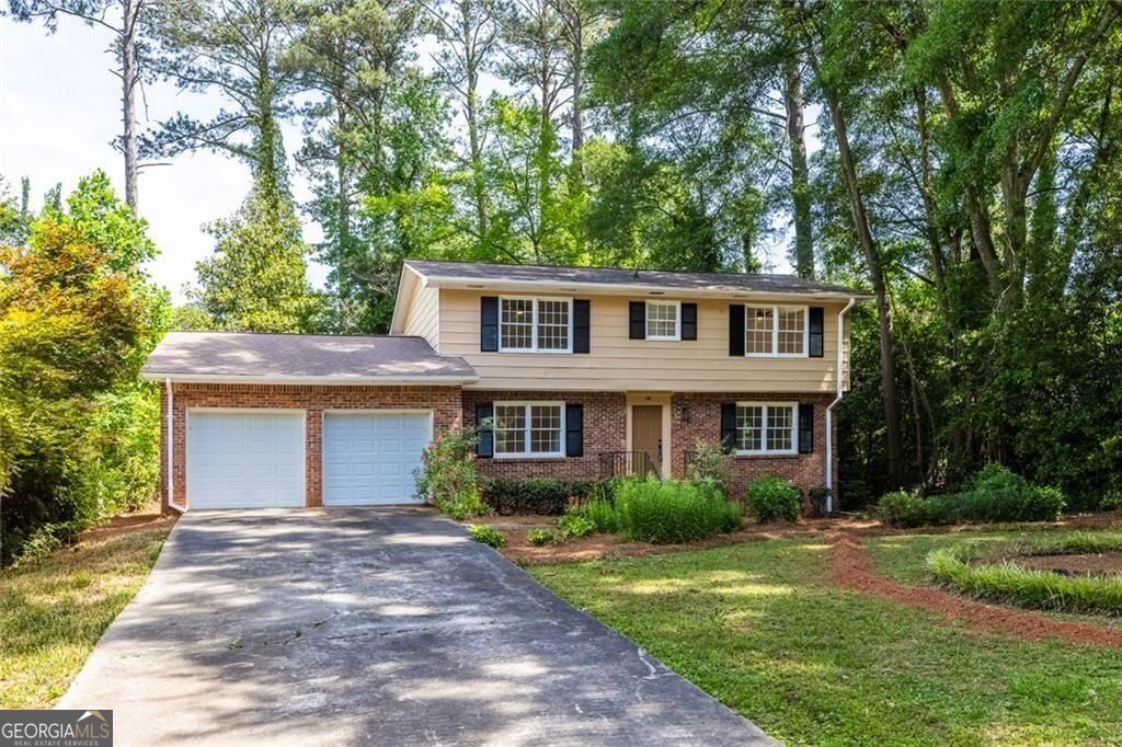 Photo of 4132 Rue Saint Germain, Stone Mountain, GA 30083 (MLS # 10769598)