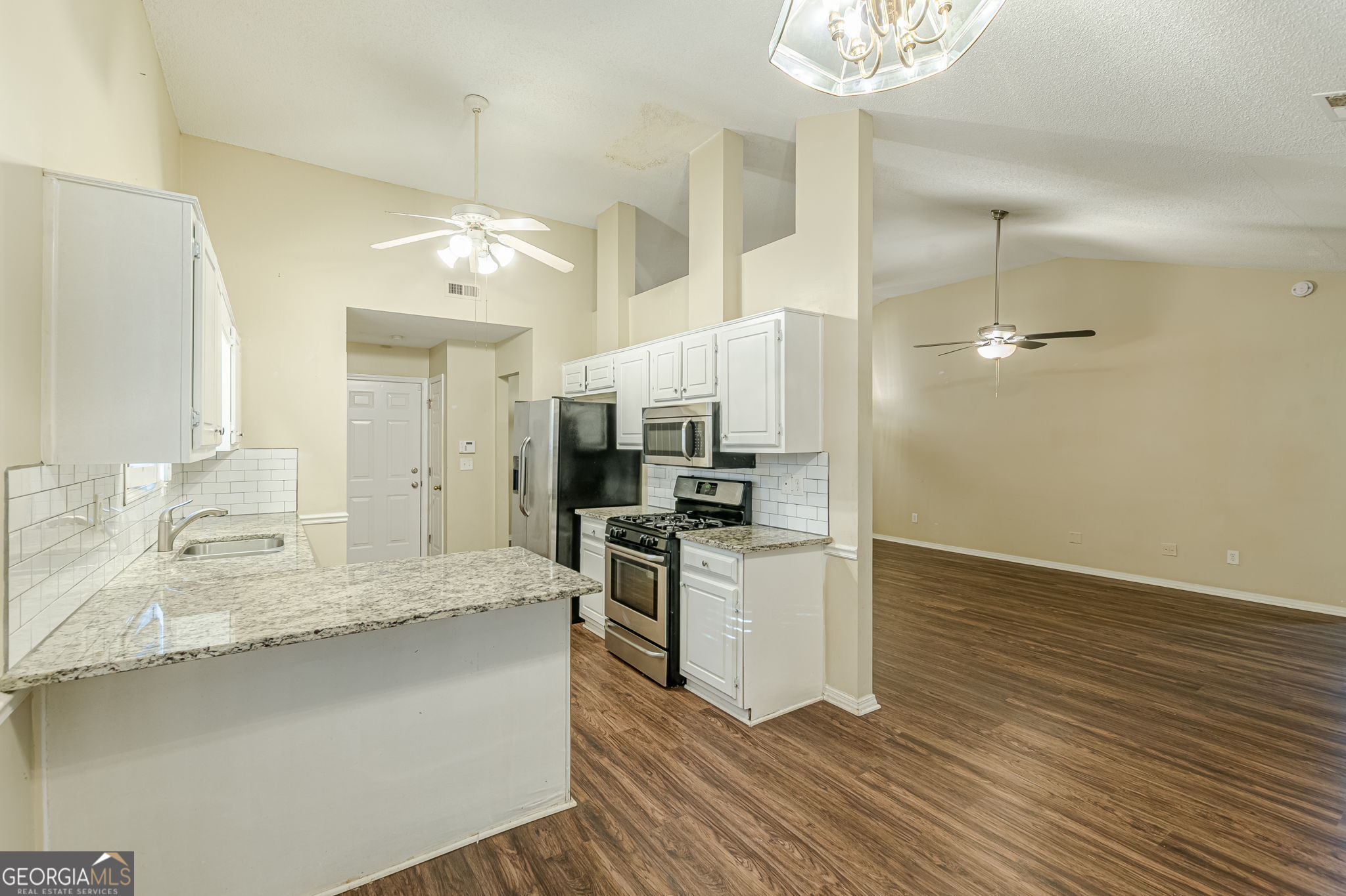 Vineyards Eagles Landing - Residential