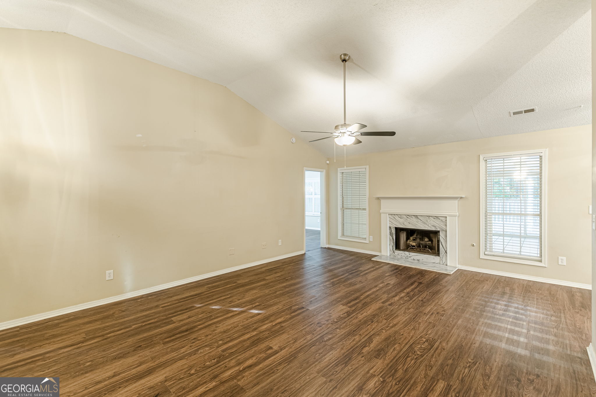 Vineyards Eagles Landing - Residential