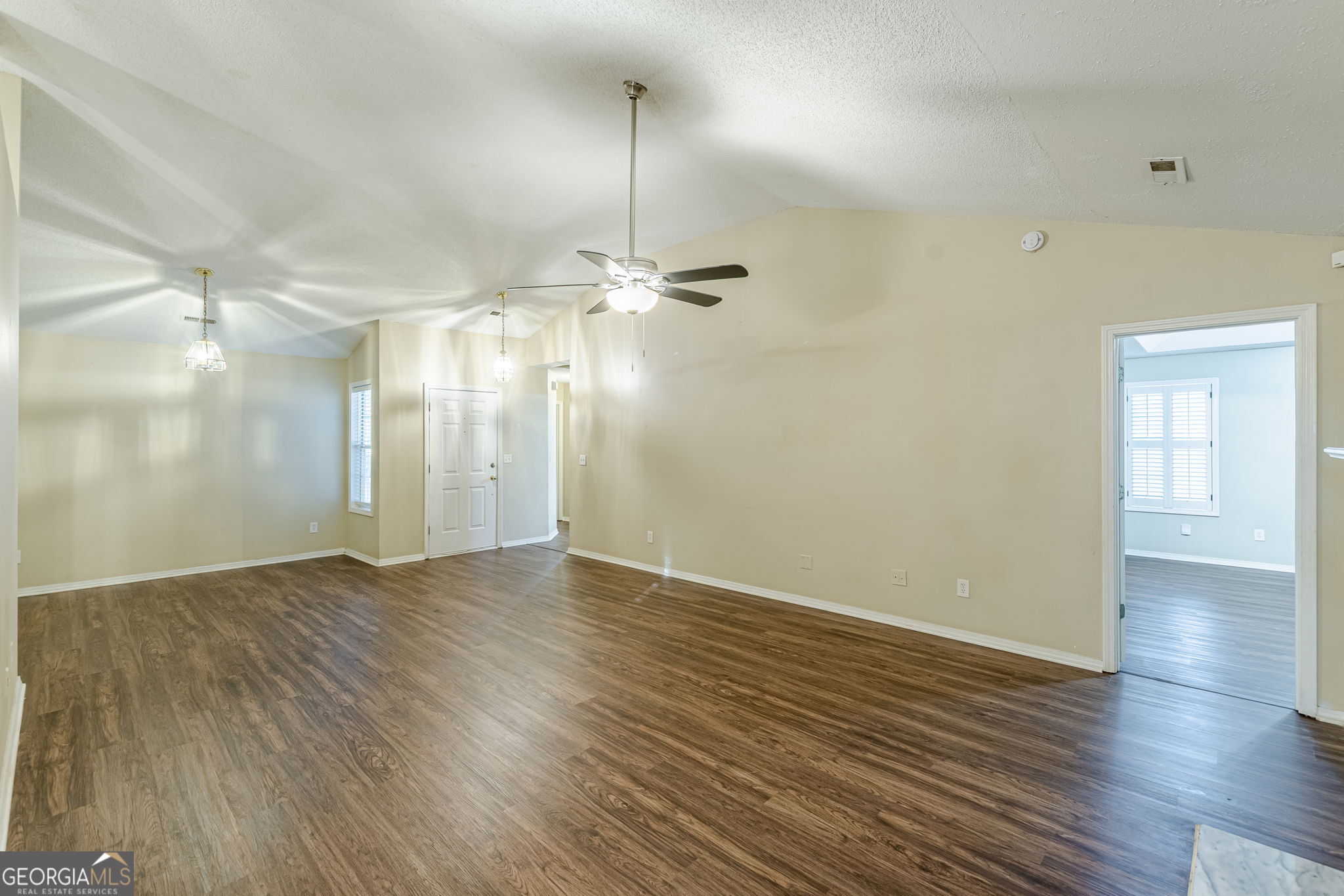 Vineyards Eagles Landing - Residential