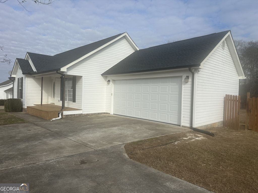 Photo of 205 Daisy Lane, Chatsworth, GA 30705 (MLS # 10678525)