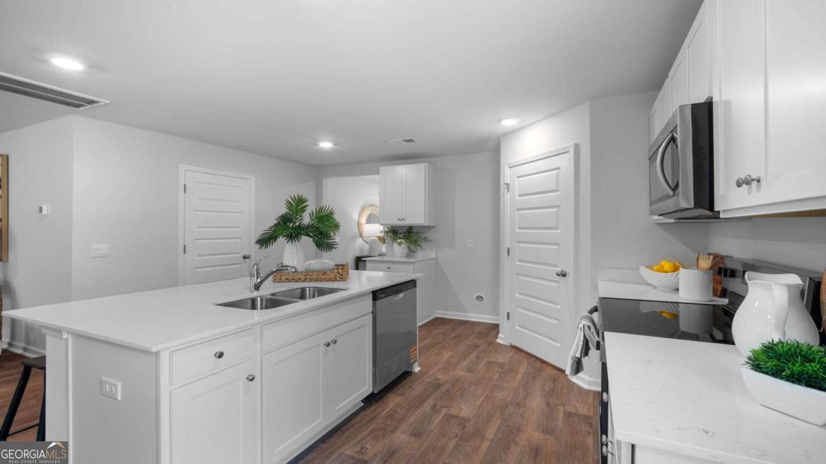 Longleaf Village - Residential