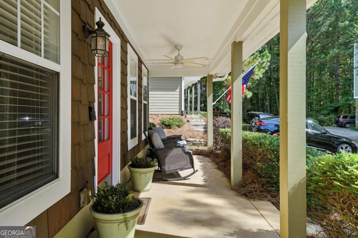 263 Lakeside DR
