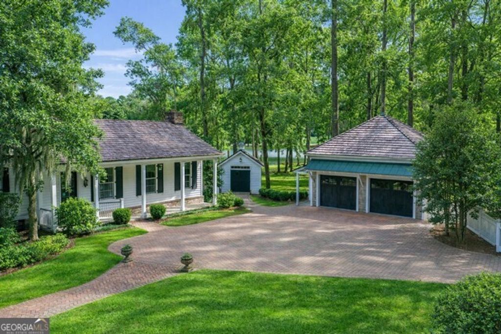 Photo of 437 Belted Kingfisher Lane, Richmond Hill, GA 31324 (MLS # 10679522)