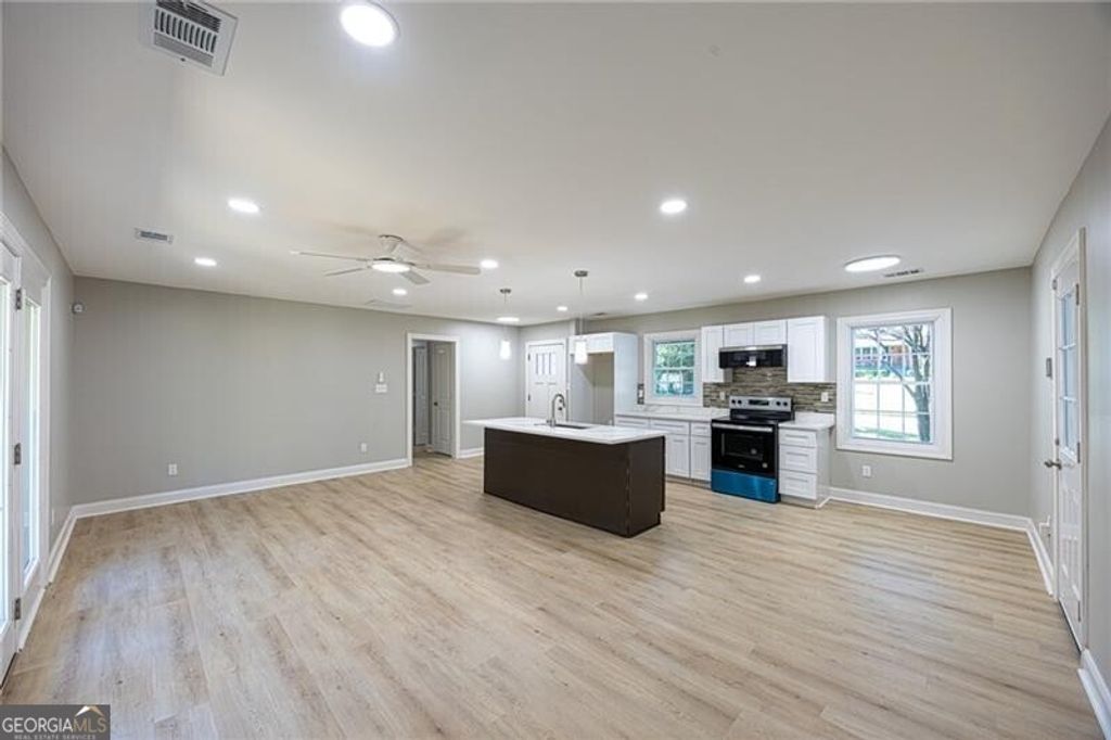 Photo of 1914 Derrill Drive, Decatur, GA 30032 (MLS # 10762584)