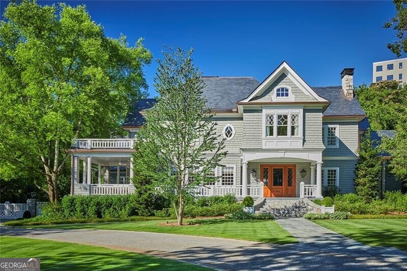 210 Peachtree CIR NE